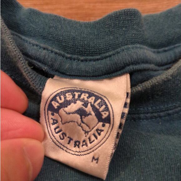 VTG Australia Kangaroo Dreaming Adult Medium Shirt Green Faded Distressed - Picture 5 of 7